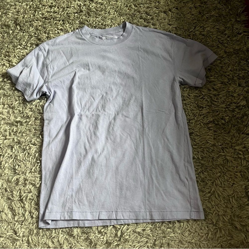 Abercrombie and fitch lavender essential tee size medium